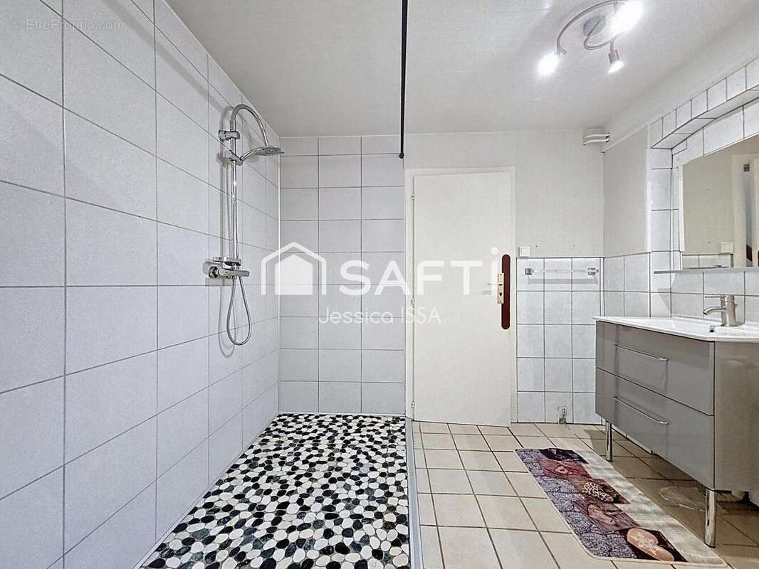 Photo 4 - Maison à L'HOPITAL