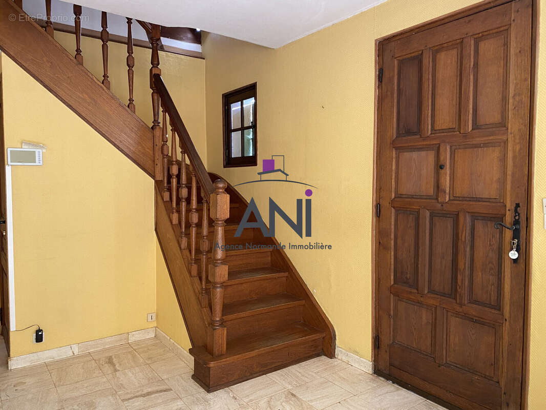 Maison 117 m² à Biville-La-Riviere  - photo 4
