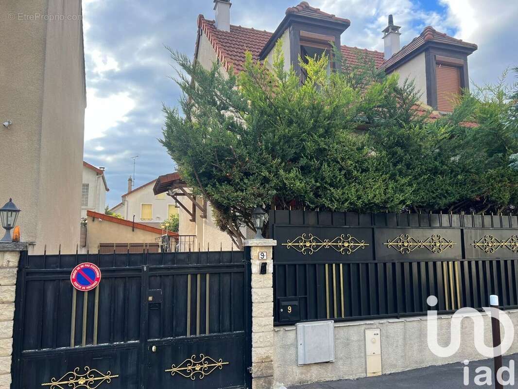 Photo 2 - Maison à STAINS