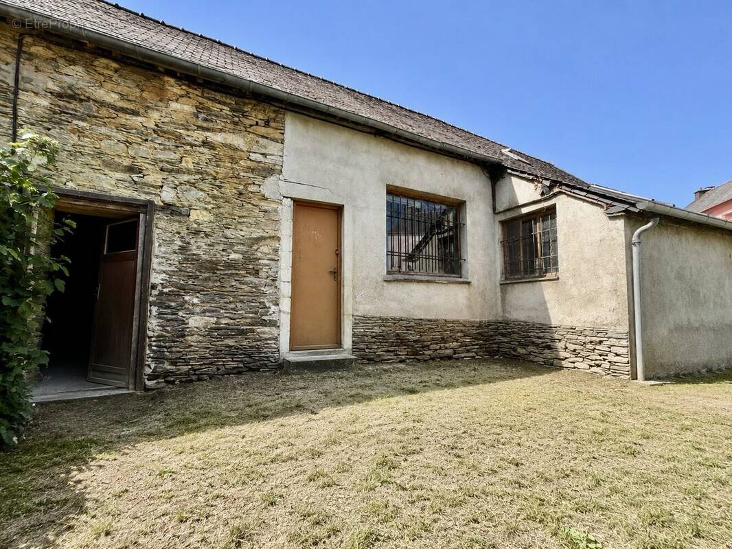 Maison à CAUREL