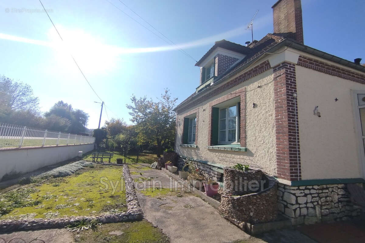 Maison à FORMERIE