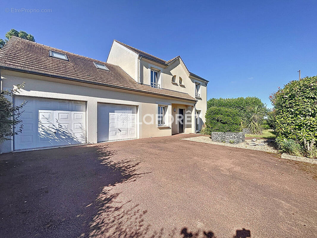 Maison à ASNIERES-SUR-OISE