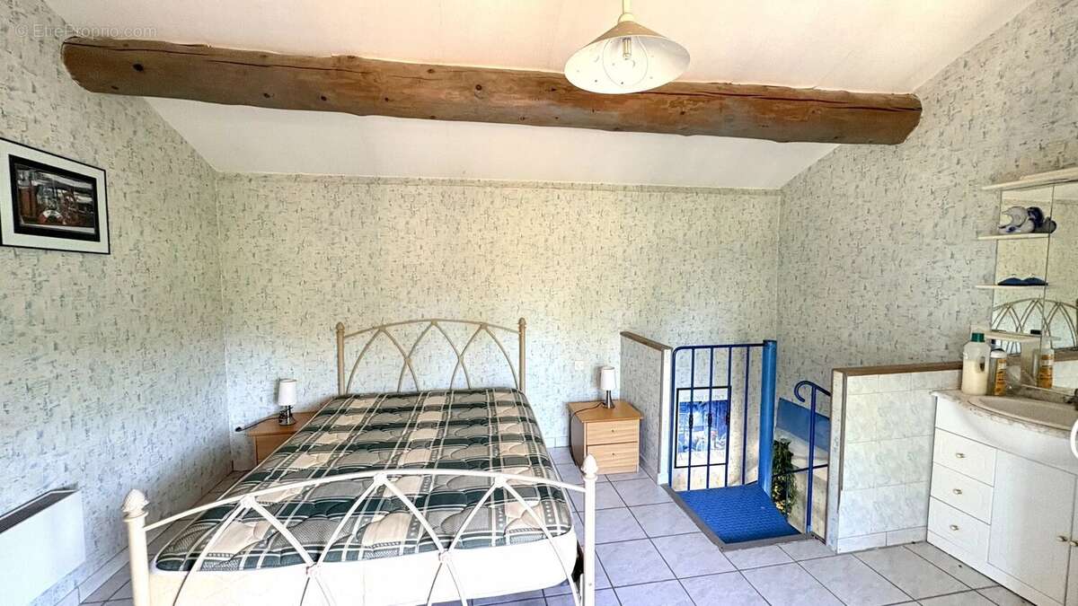 Villa avec dépendances au milieu des vignes à Gigondas - photo 15