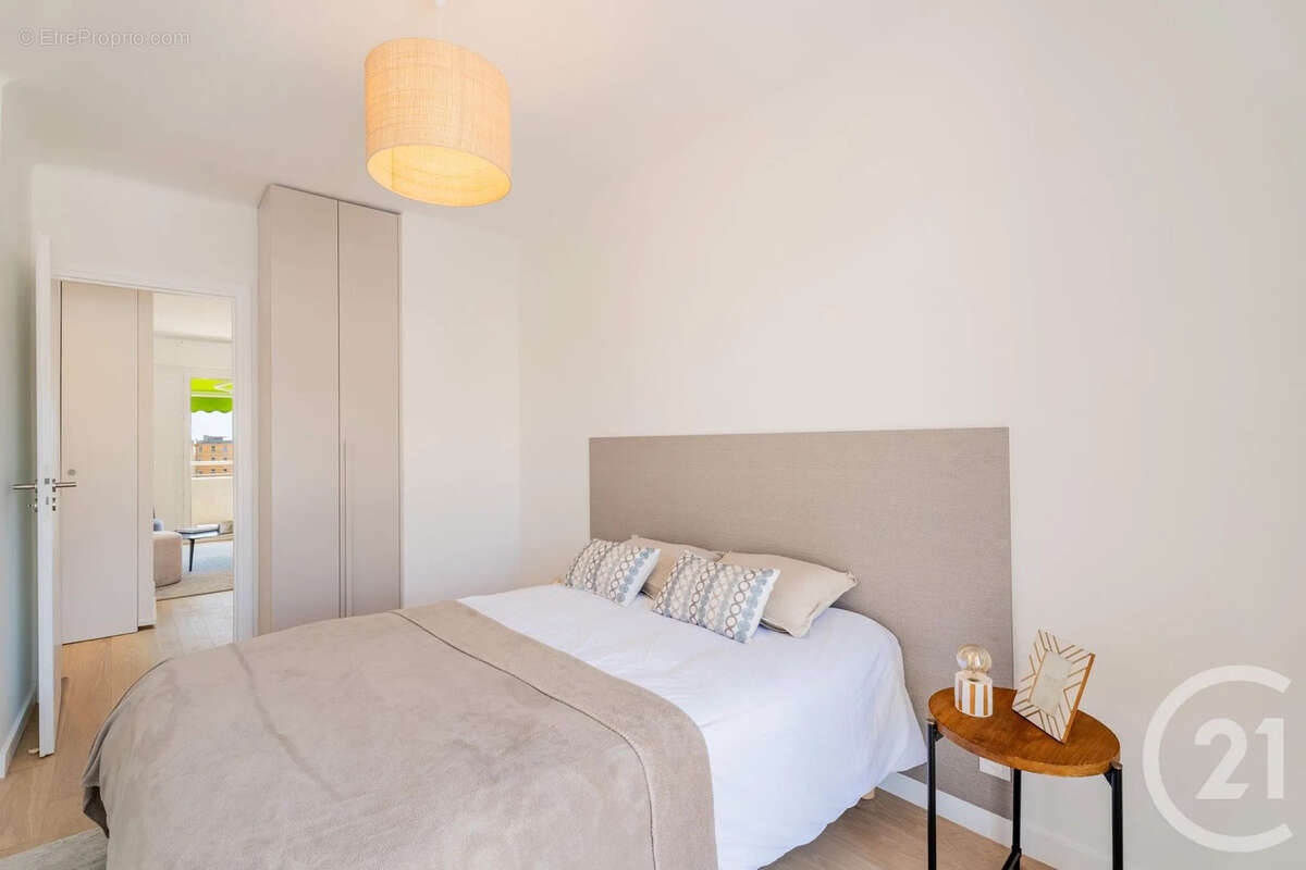 Appartement 77 m² à Nice  - photo 6