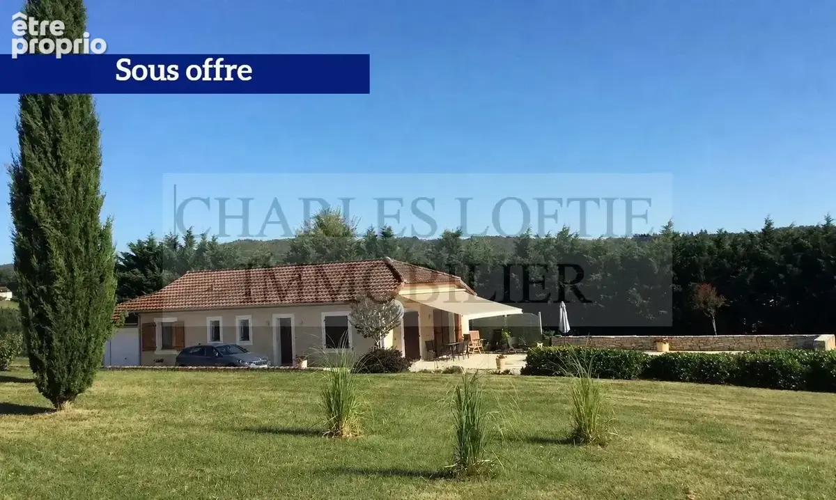Maison à SALVIAC