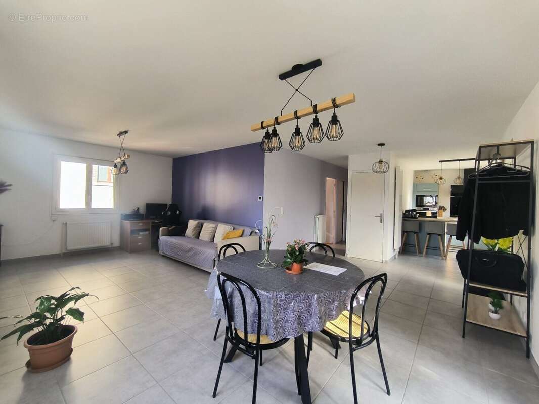 Maison à LA RICAMARIE