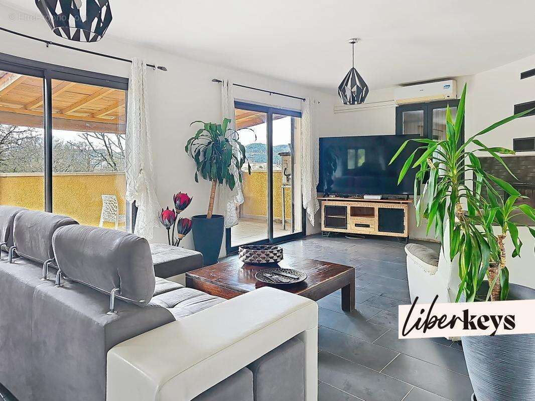 Maison à SAINT-MARTIN-DE-VALGALGUES