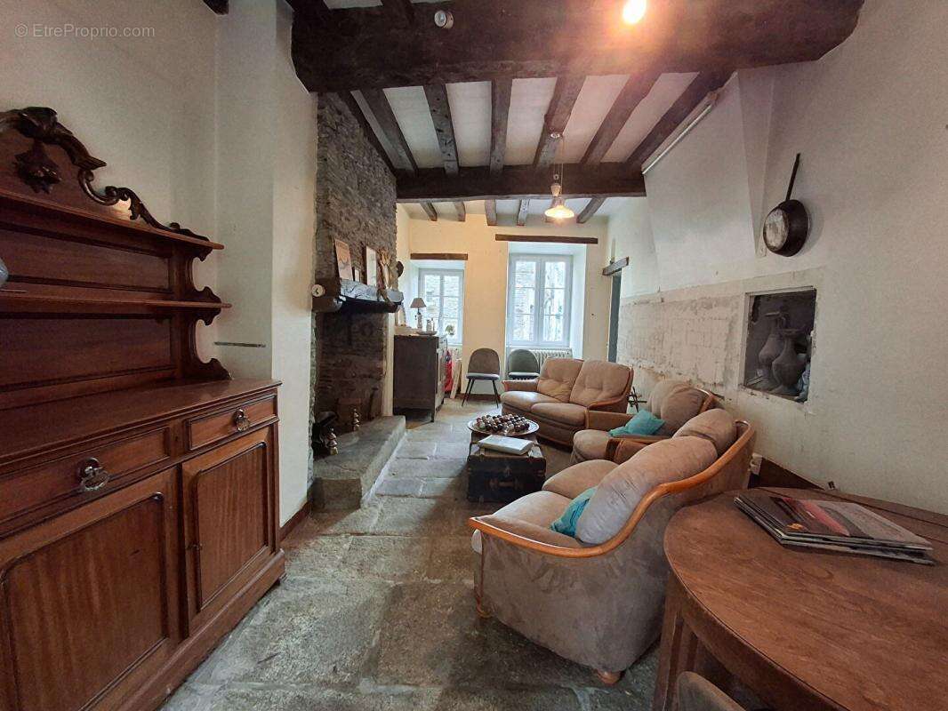 Maison à PLOERMEL