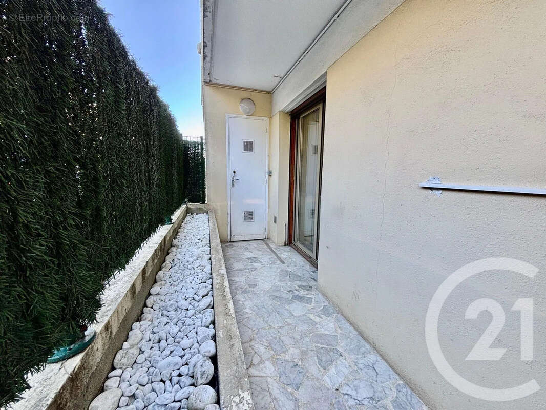 Appartement à LE CANNET