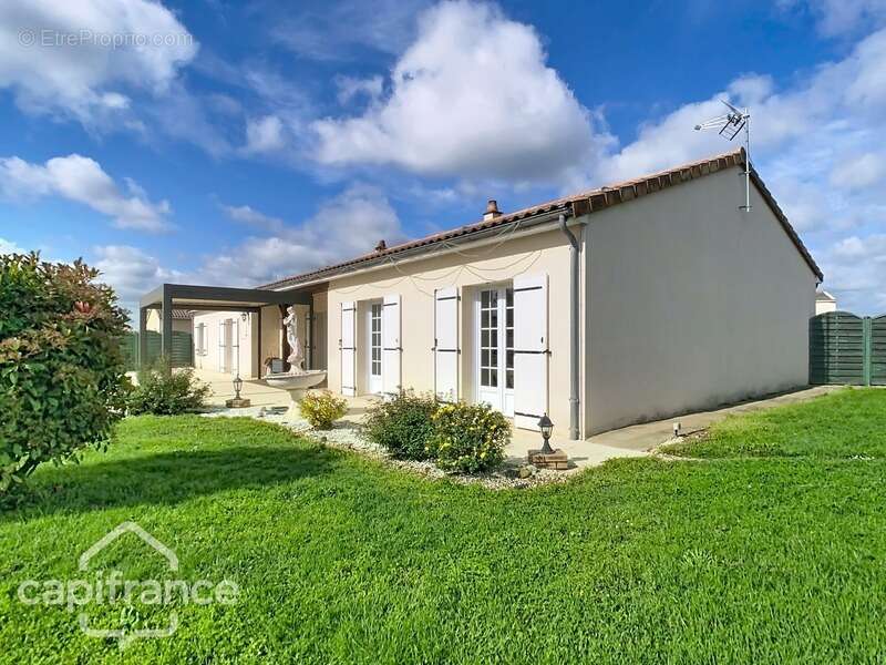 Maison à vendre 7 pièces MAUZE THOUARSAIS (79) - photo 5