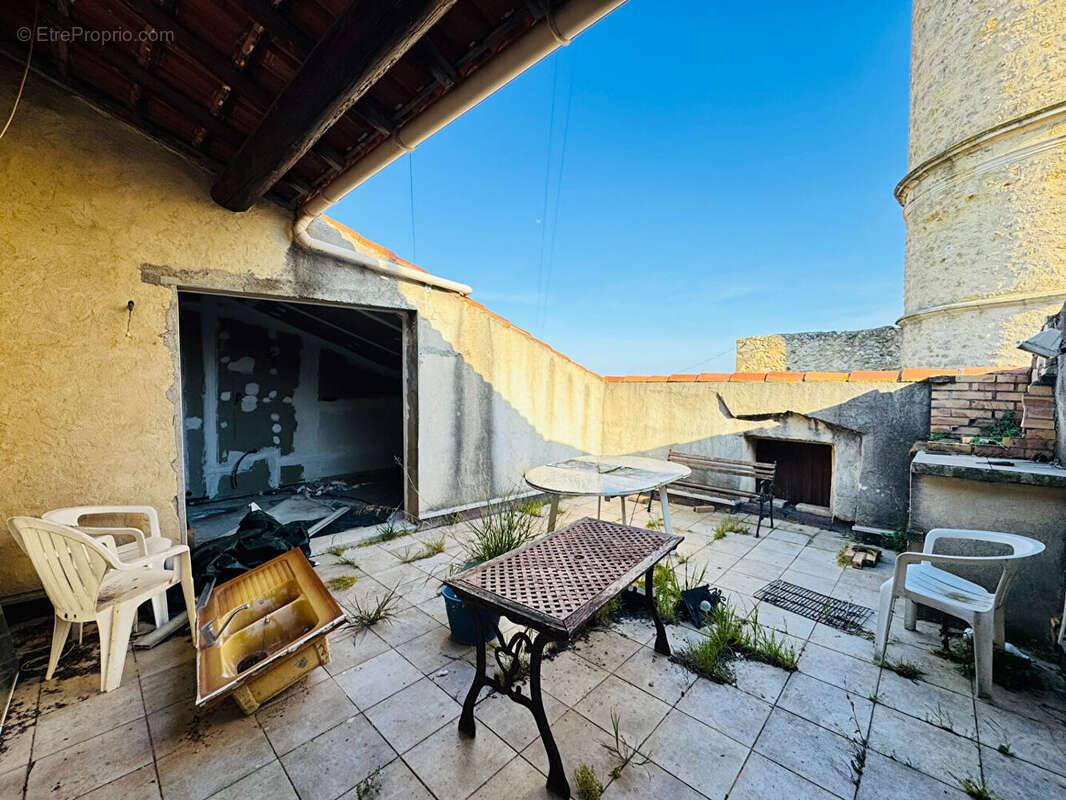 Appartement à PUISSALICON