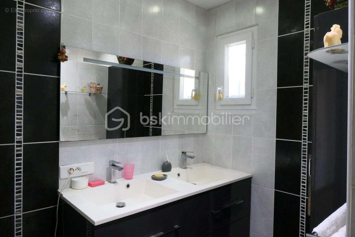 Maison à SAINT-GENIES-DE-MALGOIRES