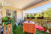 Appartement à L'ARBRESLE