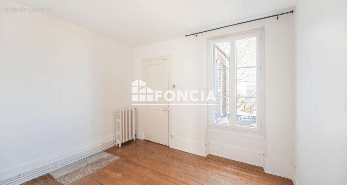 Appartement à FLEURY-LES-AUBRAIS