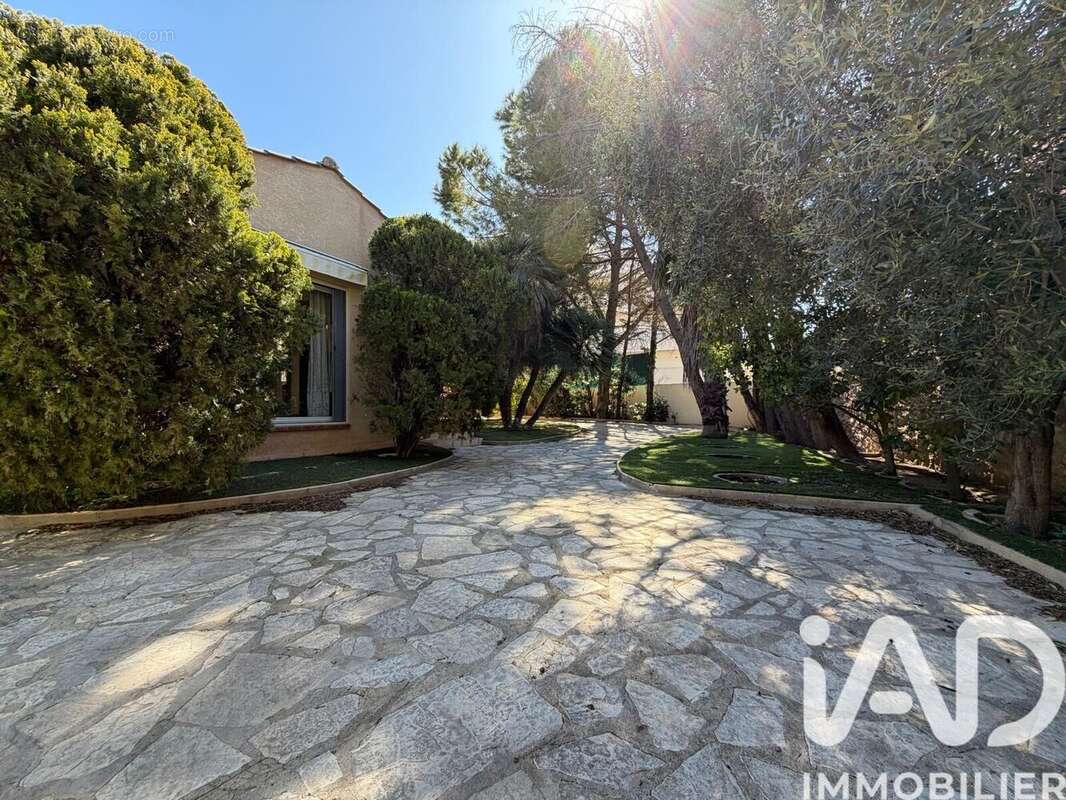 Photo 3 - Maison à MARSEILLE-8E