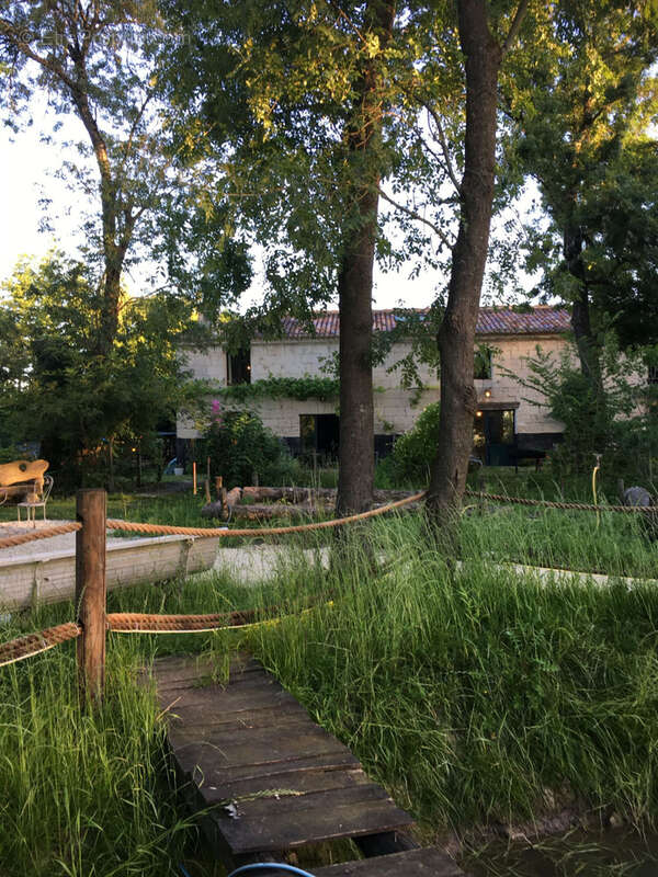 Maison à SAINT-FORT-SUR-GIRONDE