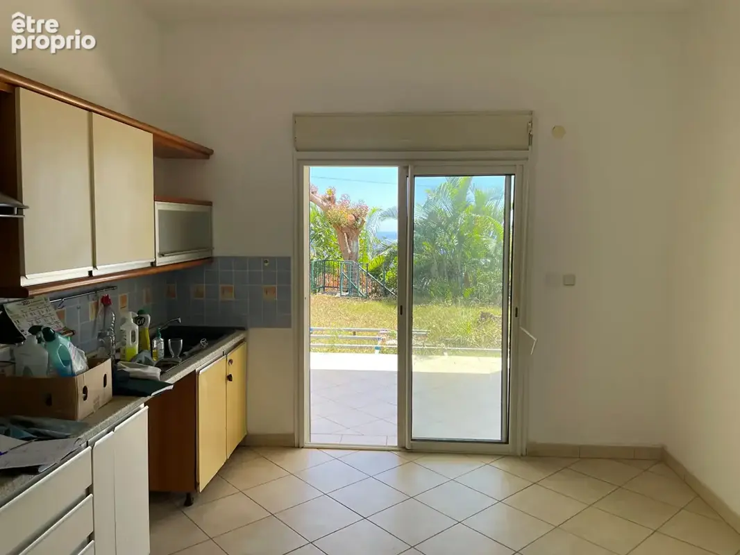 Maison 9 pièces 252 m² à vendre à Saint-Denis (97400) - photo 6