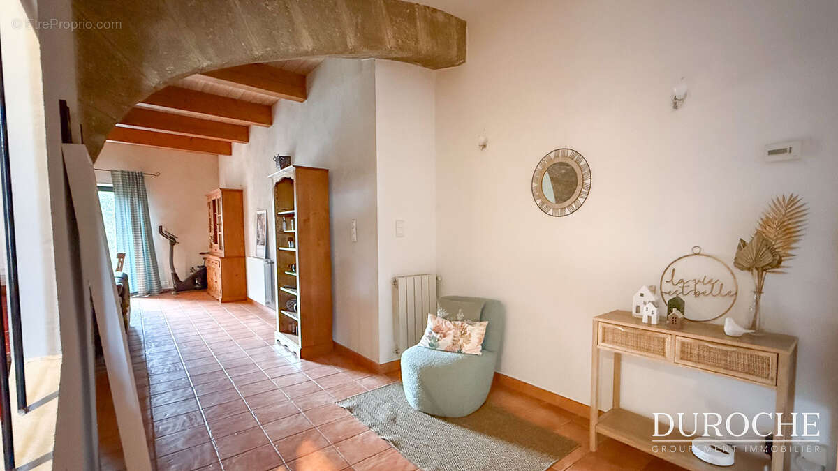 Maison à COURTHEZON