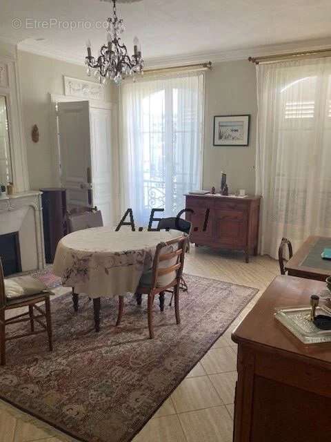 Appartement à ASNIERES-SUR-SEINE