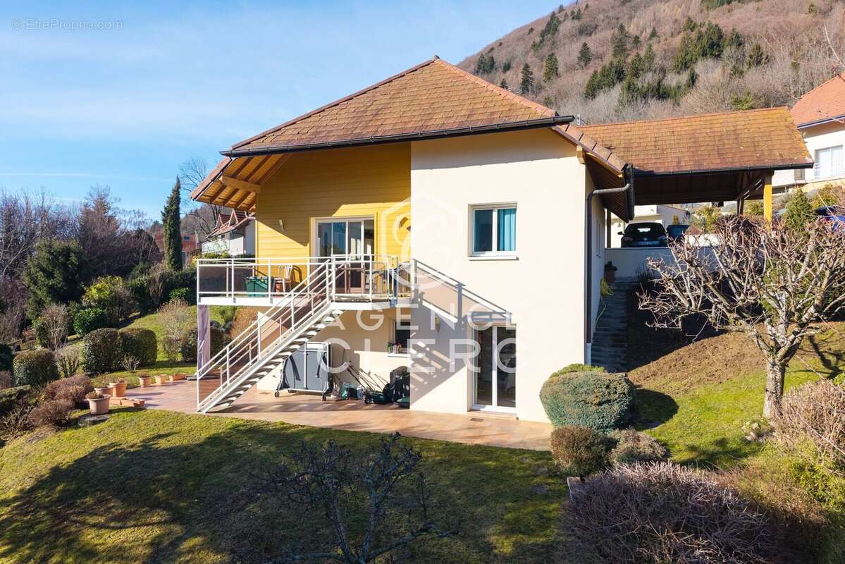 Maison à MENTHON-SAINT-BERNARD