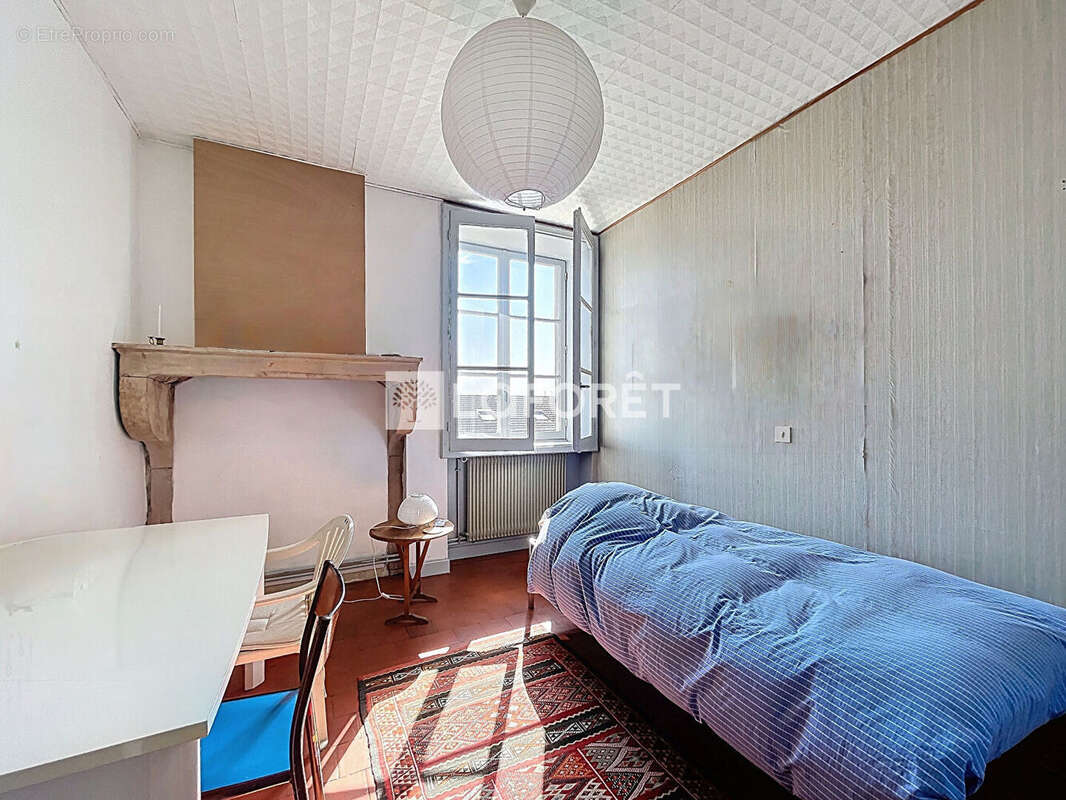 Appartement à SAINT-LAURENT-SUR-SAONE