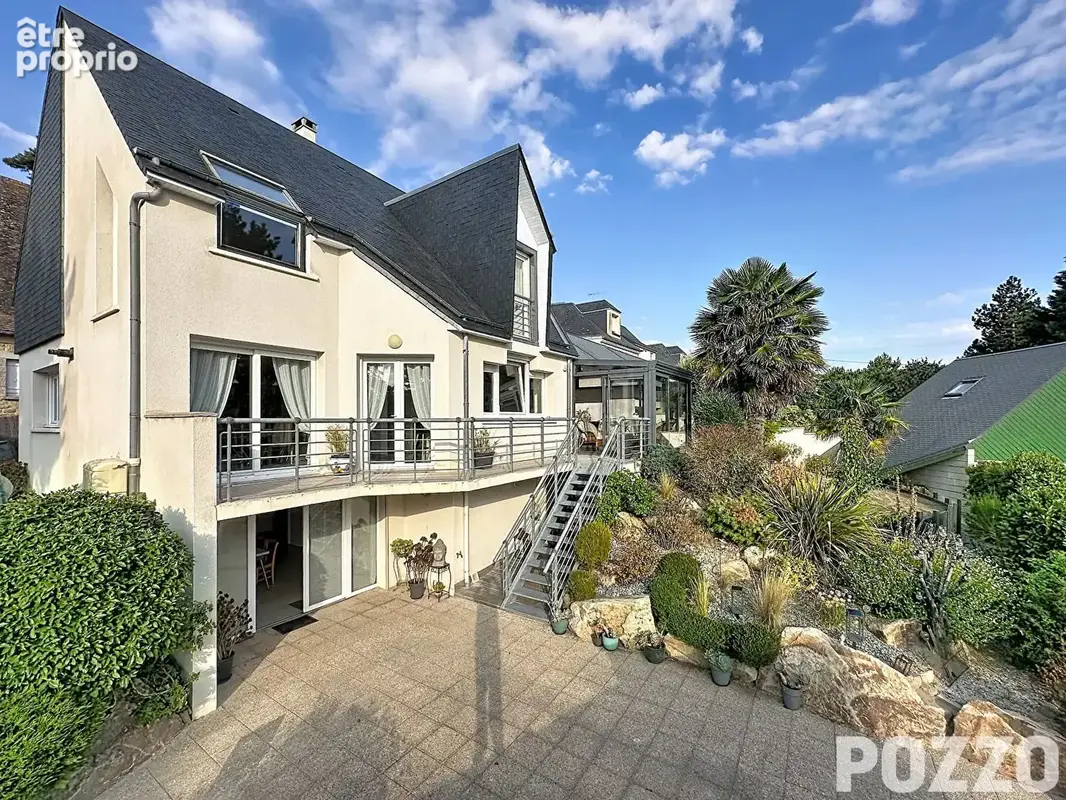 Maison Jullouville 7 pièce(s) 180 m2 - 300 me de la plage et 200 m des commerces - photo 6