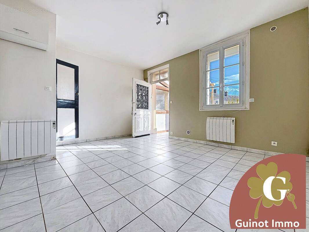 Maison à LILLEBONNE