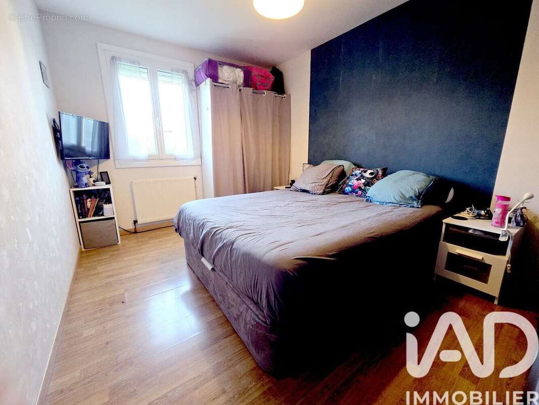 Photo 5 - Maison à LA CHAPELLE-SAINT-MESMIN