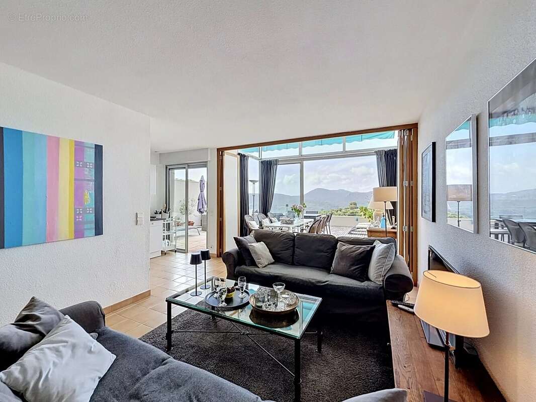 Appartement à MANDELIEU-LA-NAPOULE