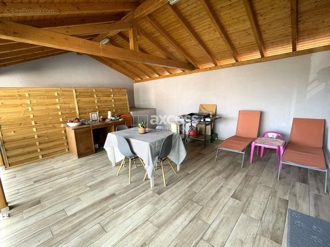 Maison à PREUSCHDORF