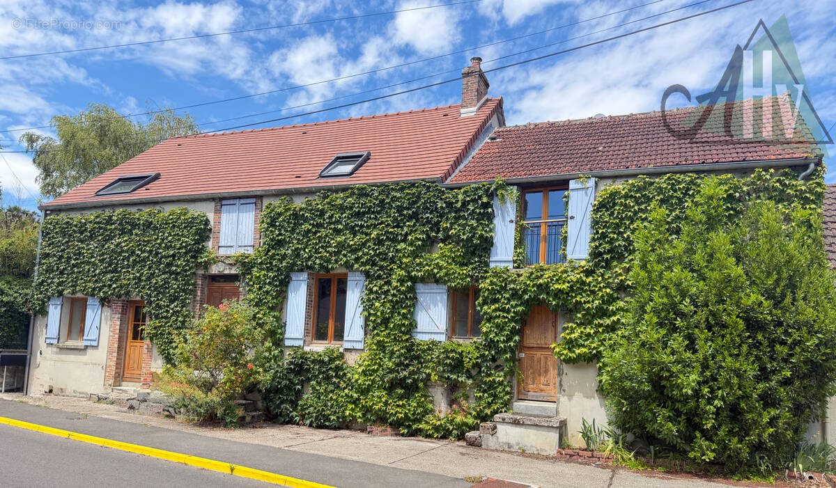 Maison à LONGUEVILLE