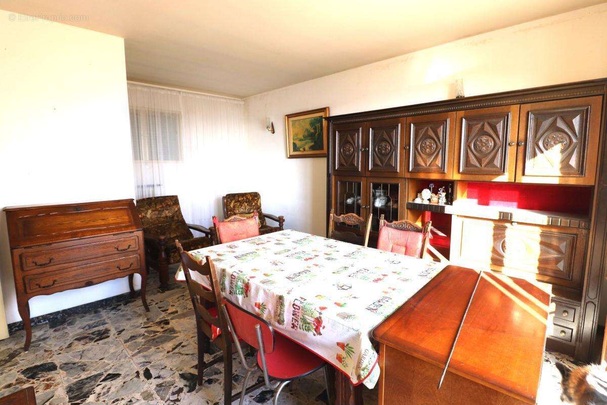 Maison à BERRE-LES-ALPES