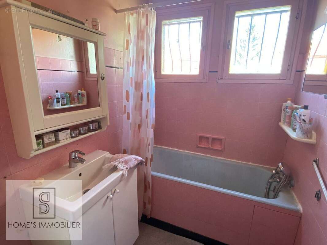 Appartement à VAUJOURS