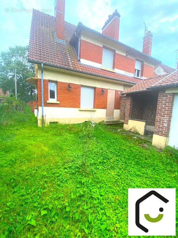 Maison à ROSIERES-EN-SANTERRE