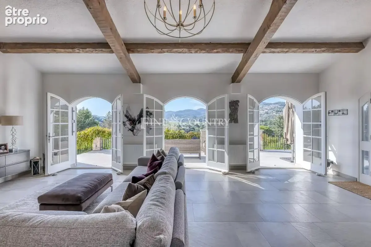 Vente villa  à Mandelieu avec piscine  et vue panoramique - photo 7