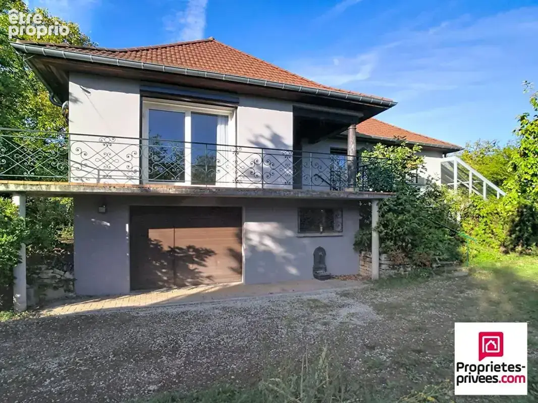 Maison à NOMMAY