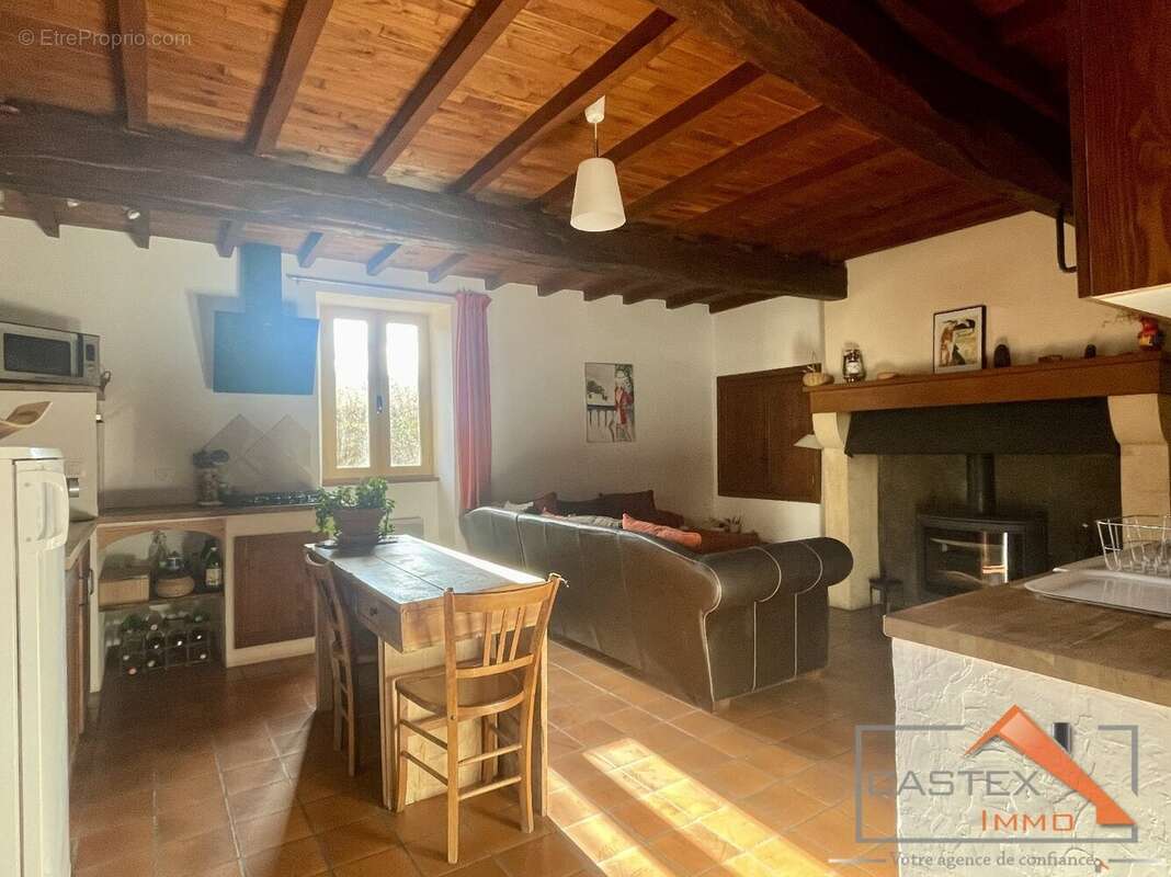 Maison à SALIES-DU-SALAT