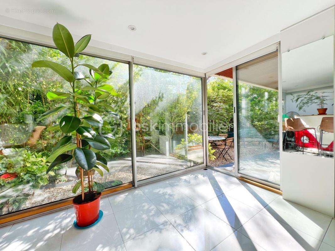 Appartement 5 pièces avec jardin privatif et piscine – Le Chesnay-Rocquencourt - photo 5