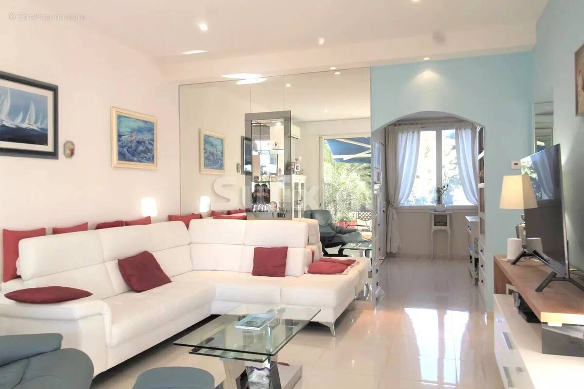 Appartement à SAINT-RAPHAEL