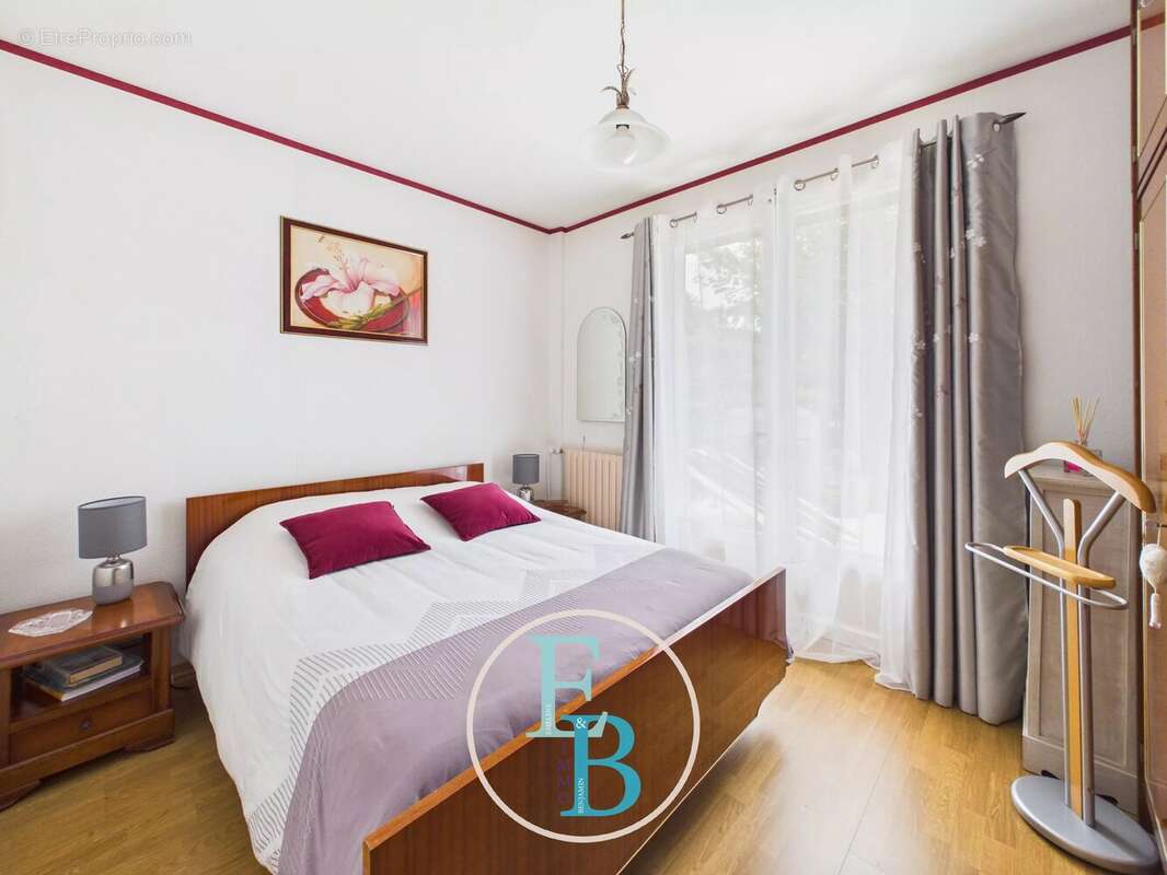 MAISON - T7 - 220m2 - photo 15