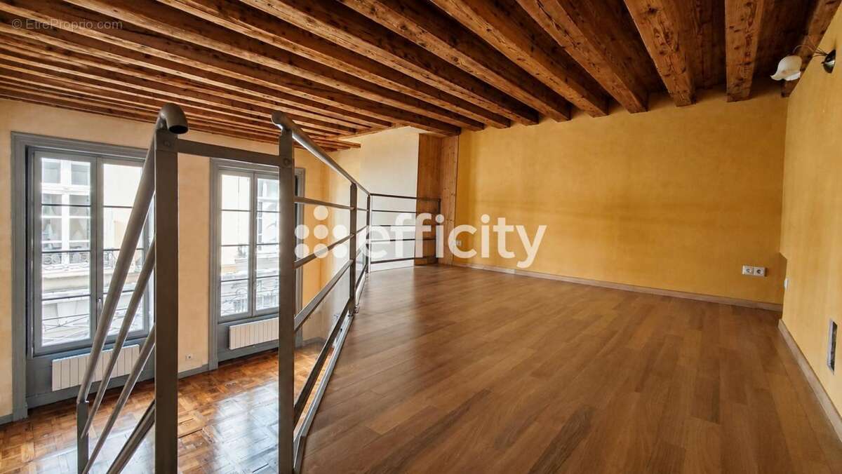 Appartement à LYON-1E