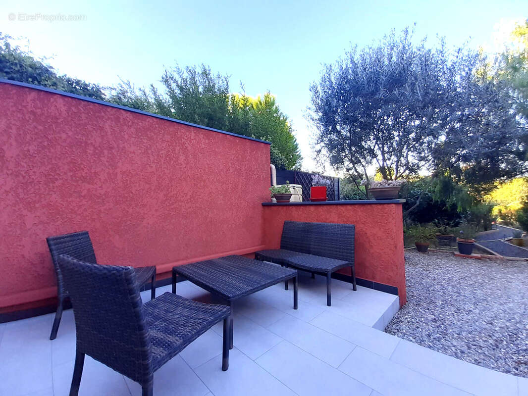 Maison à SAINT-GENIS-DES-FONTAINES