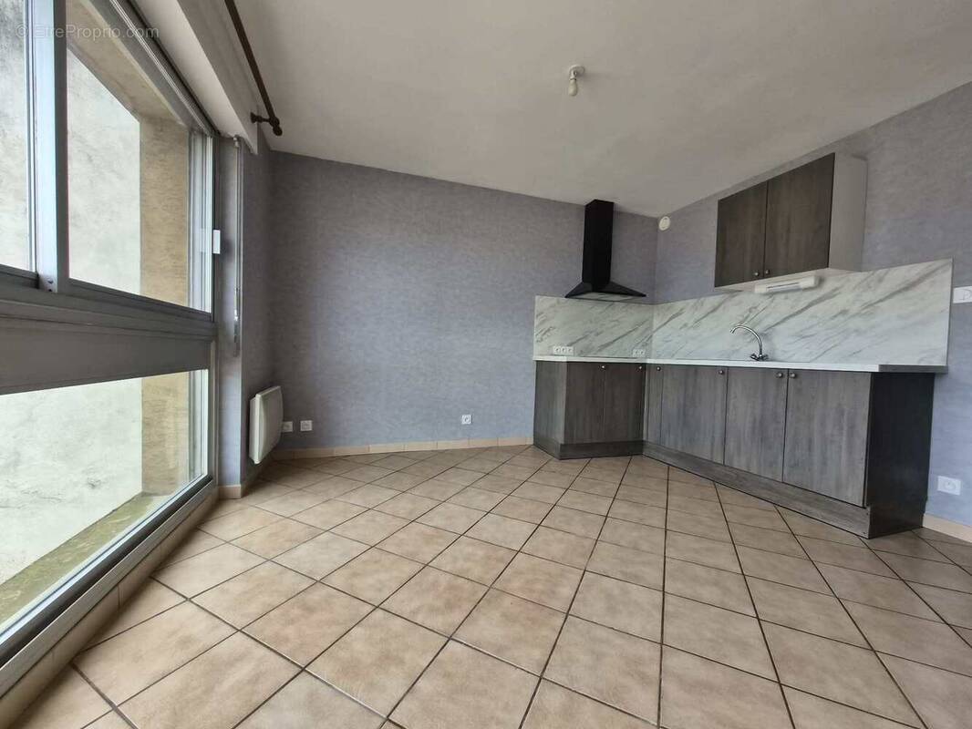 Appartement à ANTHELUPT