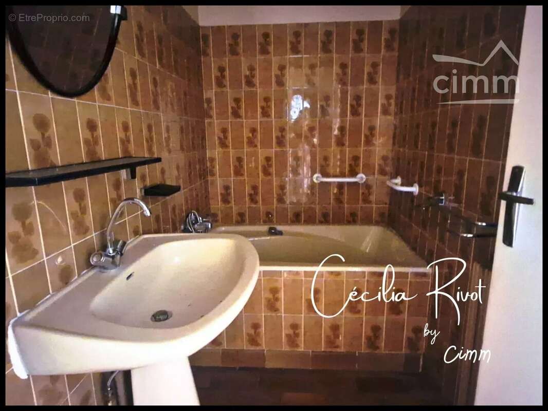 Maison 111 m² à Bussac-Foret  - photo 12