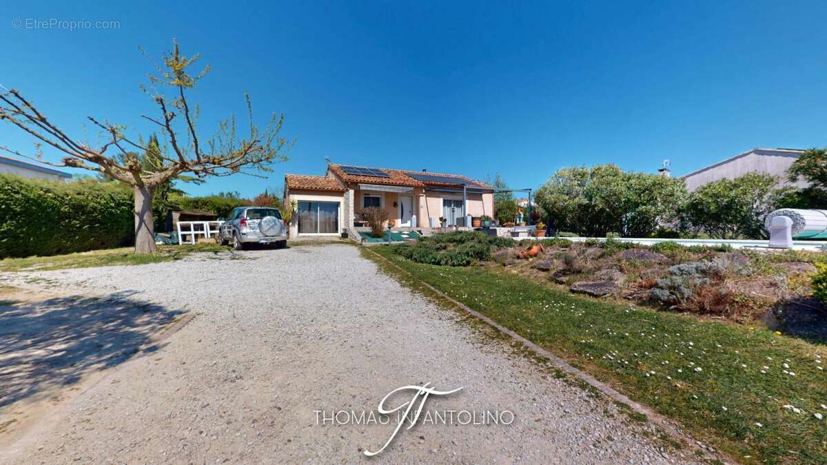 En exclusivite - plain pied - 4 chambres - piscine - panneaux solaire - photo 17