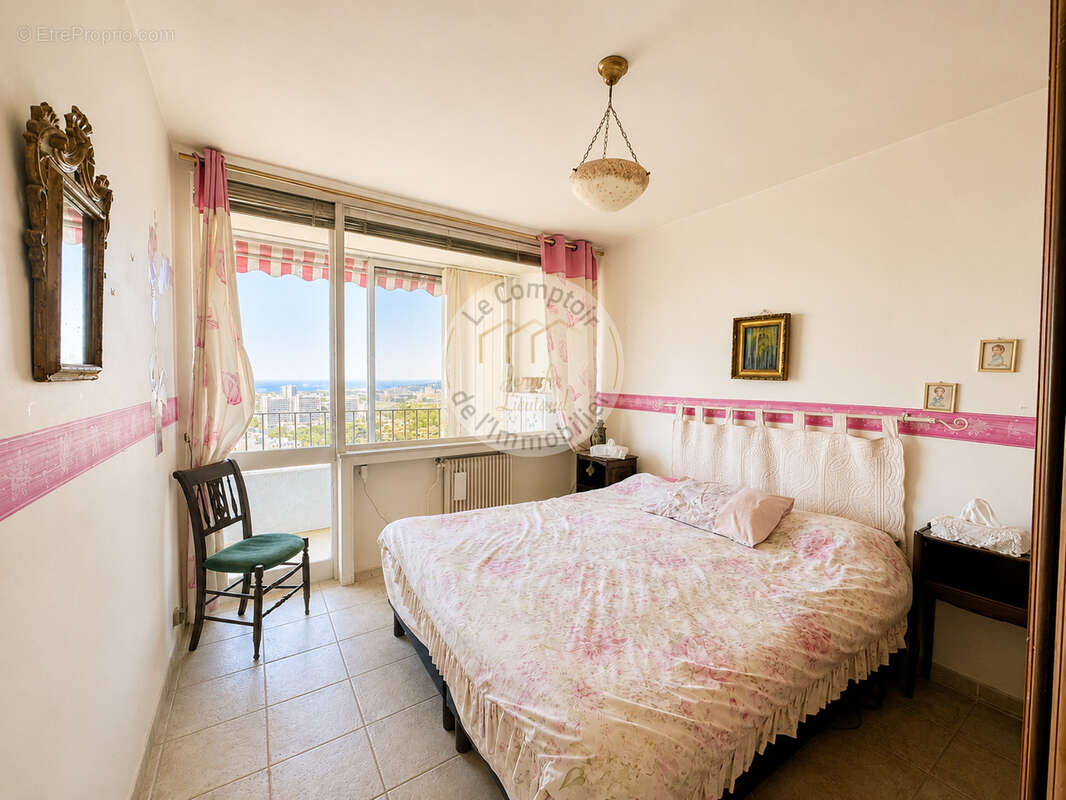 Appartement à MARSEILLE-9E