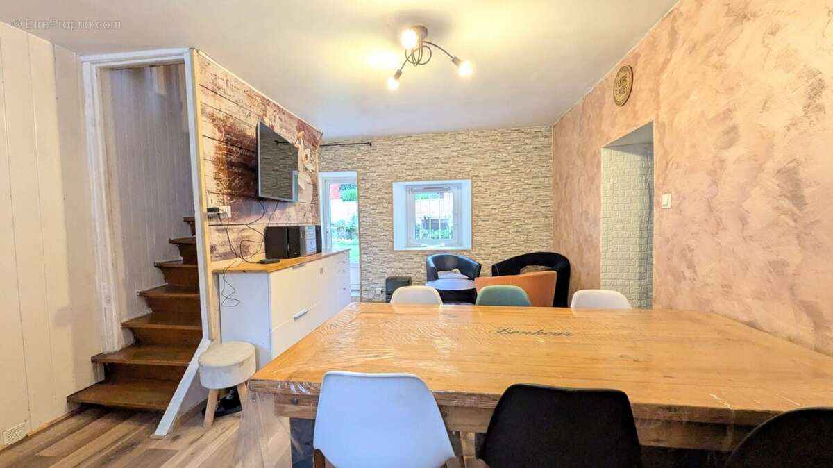 Maison à SECHILIENNE