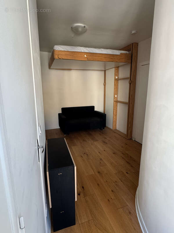 Appartement à PARIS-10E