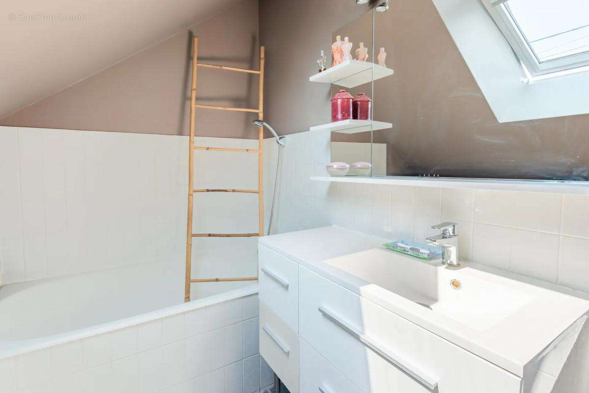 Maison de 6 pièces de 176 m² à Guérande - photo 14