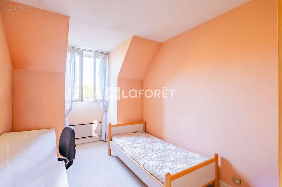 Maison à LOUVECIENNES